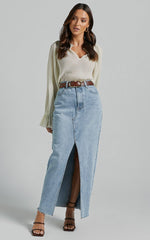 Kerray Top - V Neck Long Sleeve Pleated Top in Cream