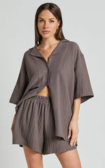 Kiana Shorts - High Elasticated Waist Relaxed Shorts in Mocha
