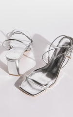 Billini - Kittie Heels in Silmet