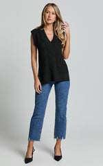 Cadha Vest - Knit Sweater Vest in Black