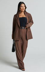 Caralina Blazer - Oversized Single Breasted Blazer in Chocolate