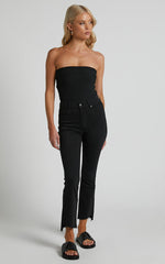 Elizena Jeans - Mid Rise Step Hem Cropped Denim Jeans in Black