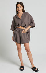 Kiana Shorts - High Elasticated Waist Relaxed Shorts in Mocha