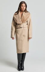 Lioness - Endless Coat With Fur Trim in Tan
