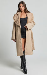 Lioness - Endless Coat With Fur Trim in Tan