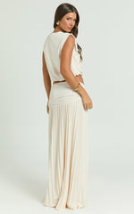 Lioness - Field of Dreams Maxi Skirt in Ivory