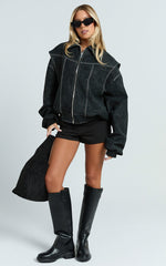 Lioness - Vista Bomber in ONYX