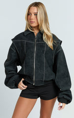Lioness - Vista Bomber in ONYX