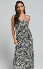 Runaway The Label - Rina Maxi Dress in Bonn Print