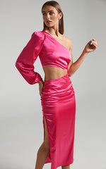 Runaway The Label - Christabel Dress in Fuchsia