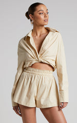 Terah Shirt - Button Up Shirt in Sand