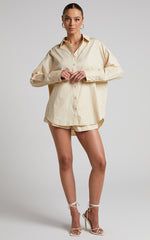 Terah Shirt - Button Up Shirt in Sand