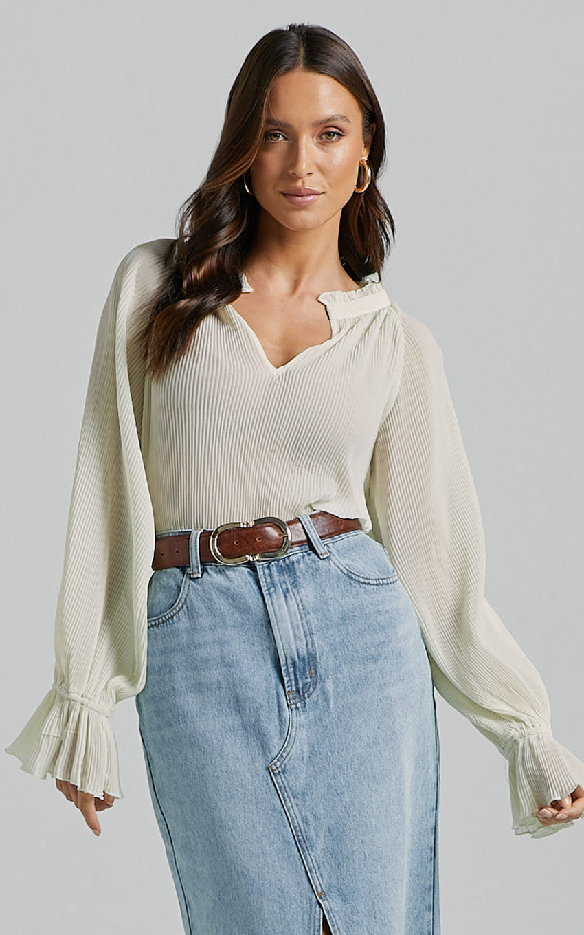 Kerray Top - V Neck Long Sleeve Pleated Top in Cream