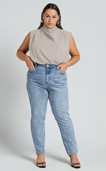 Arianae Top - High Neck Top in Sand