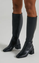 Therapy - Wolf Boots in Black Matte PU