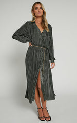Donelli Midi Dress - Plisse Oversized Collared Shirt Dress in Olive