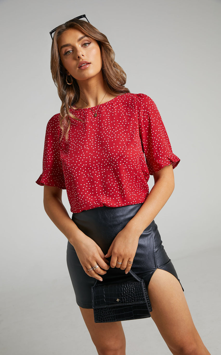 Eleanor Top - Short Sleeve Top in Red Spot