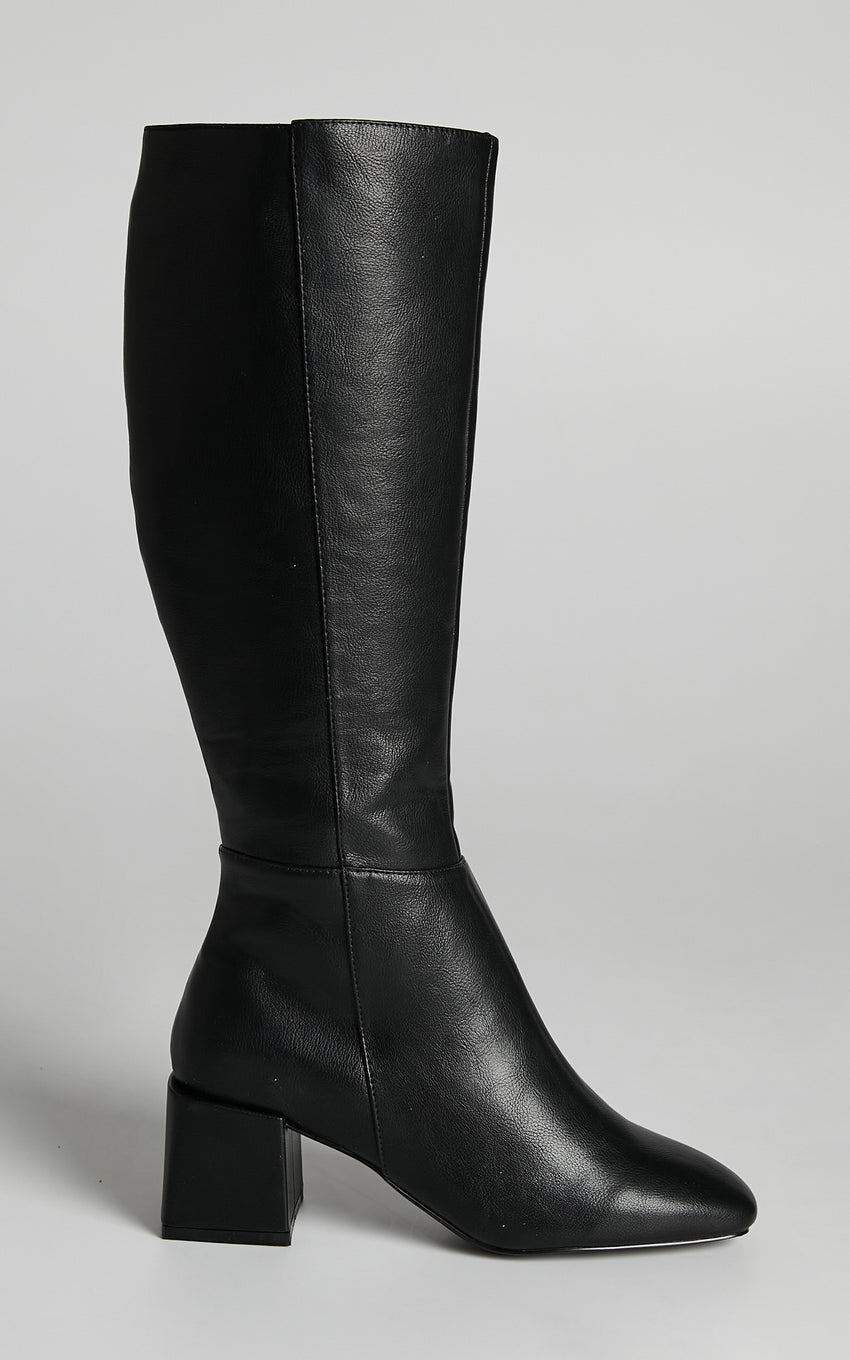 Therapy - Wolf Boots in Black Matte PU