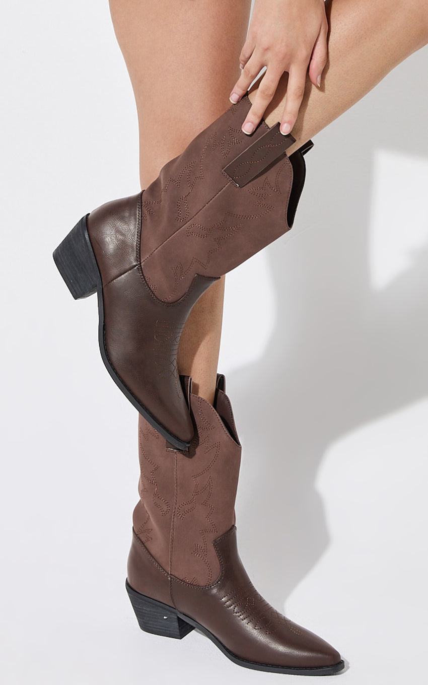 Therapy Shoes -Texaz Cowboy Boots in Choc