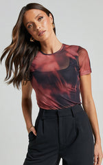 Tianna Top - Scoop Neck Short Sleeve Mesh Top in Red Blur