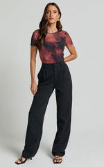 Tianna Top - Scoop Neck Short Sleeve Mesh Top in Red Blur
